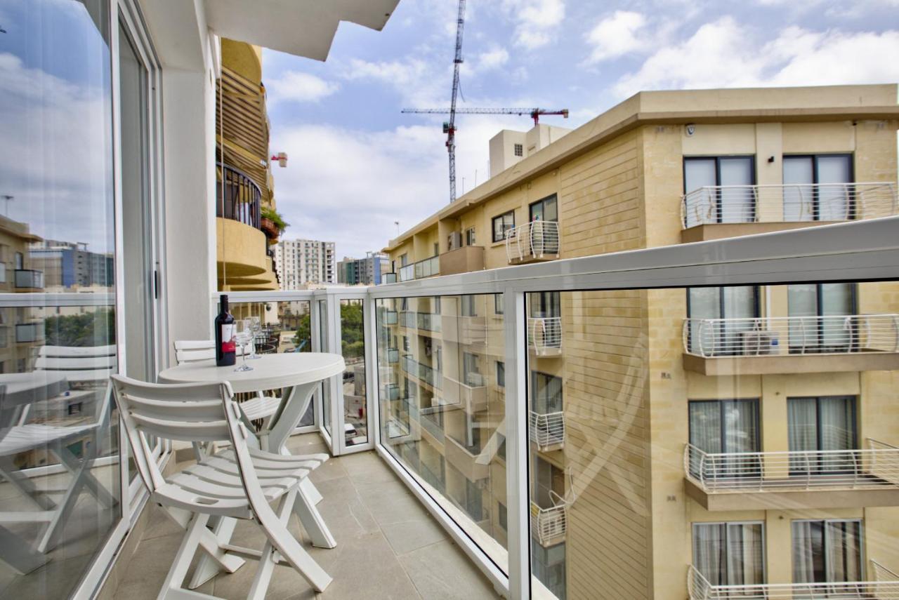 Bastions Seaview Apartments And Duplex Penthouse In Sliema By Shortletsmalta Exterior photo