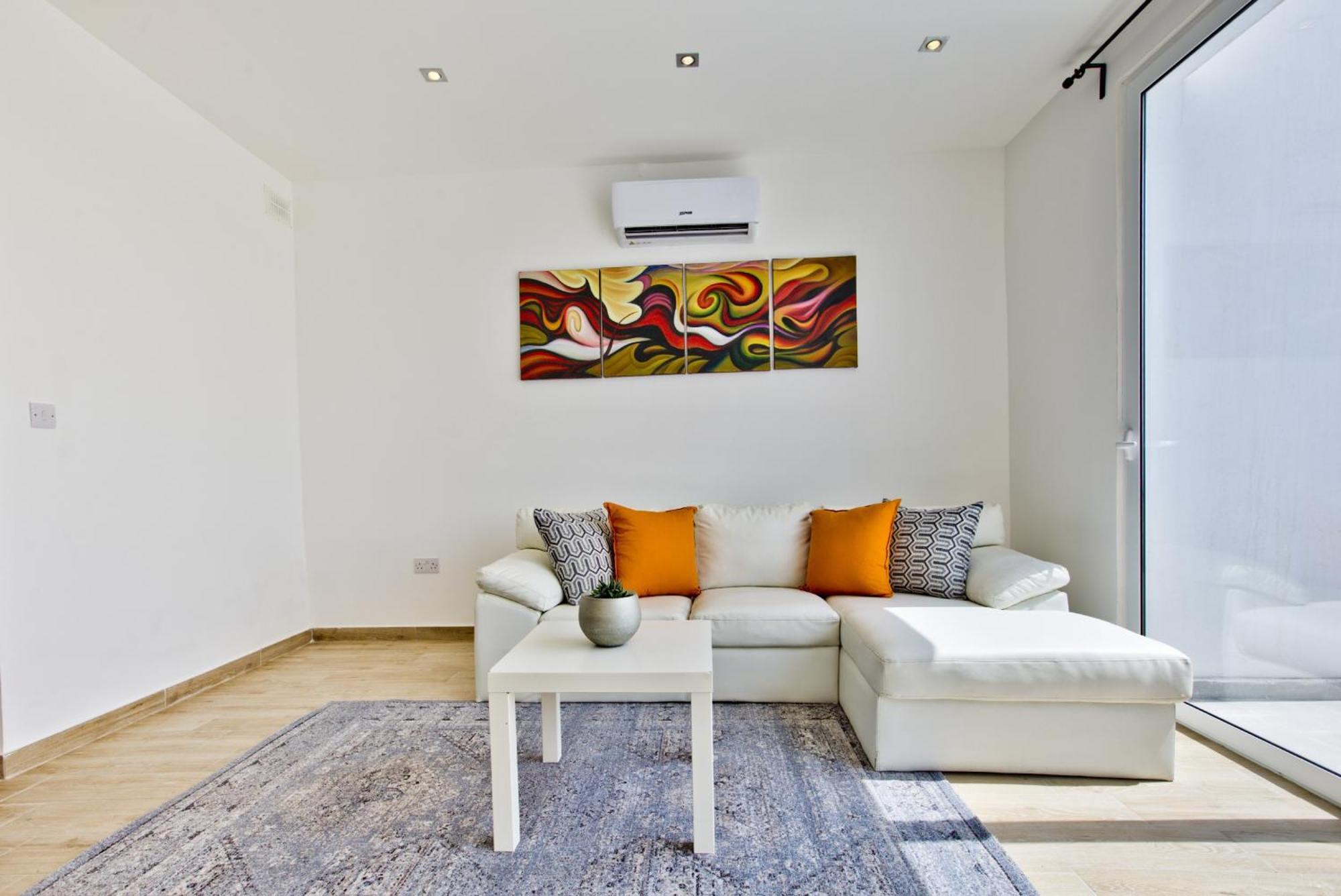 Bastions Seaview Apartments And Duplex Penthouse In Sliema By Shortletsmalta Exterior photo